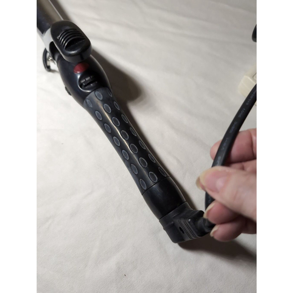 Ion Curling Iron, 1.25 Inch Barrel L, Swivel Cord, Pre-owned - Picture 3 of 7